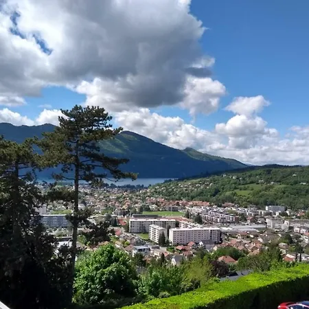 Апартаменты Bright 50m With Magnificent View