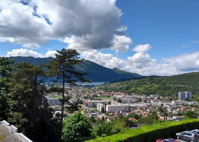 Lägenhet Bright 50m With Magnificent View